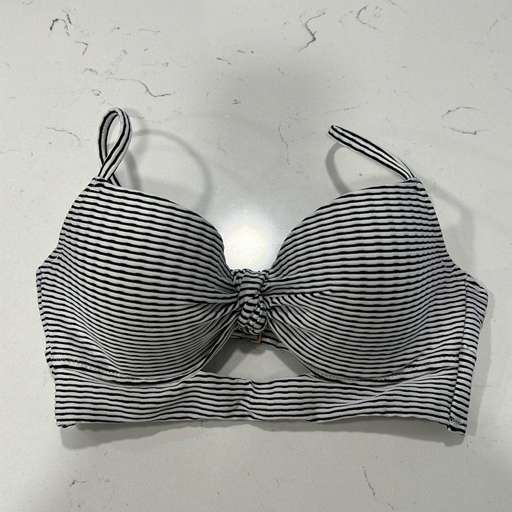 Black/White Bralette Bikini Top